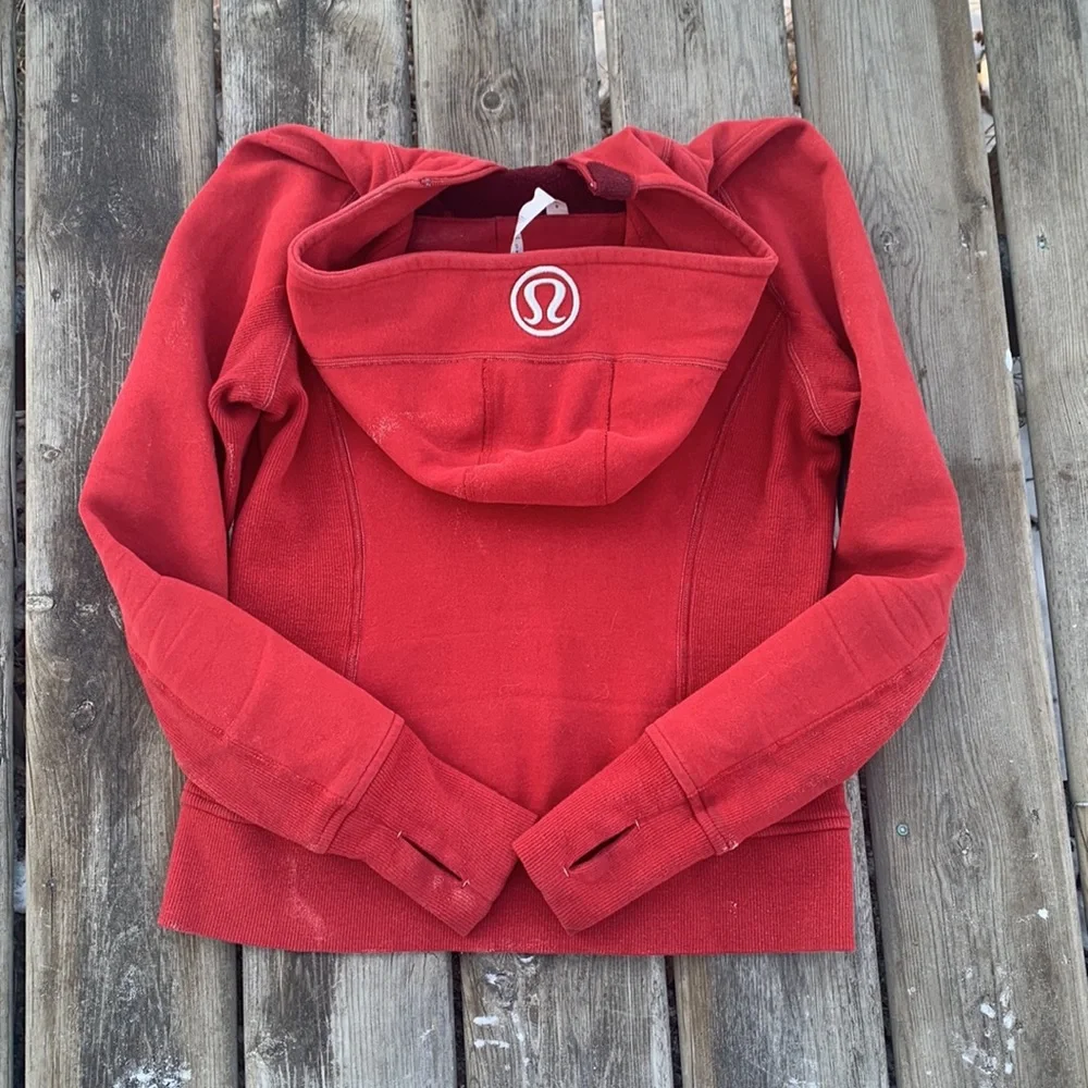 Lululemon Scuba Hoodie - Picture 7 of 8